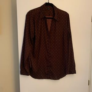 Xl Ann Taylor wine-colored polyester blouse.